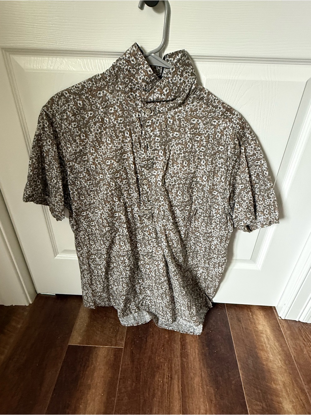 Eddie Bauer Short-Sleeve Floral Button-Down Shirt - Brown & White